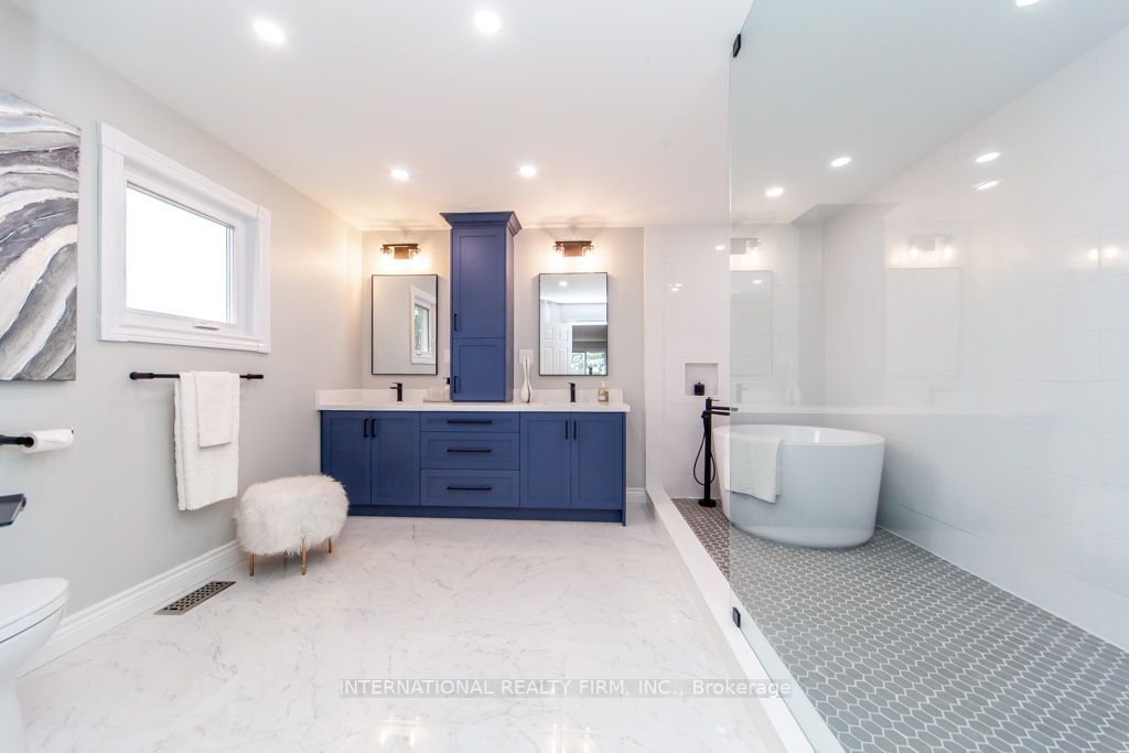 11 Coates Cres Property Photo 40
