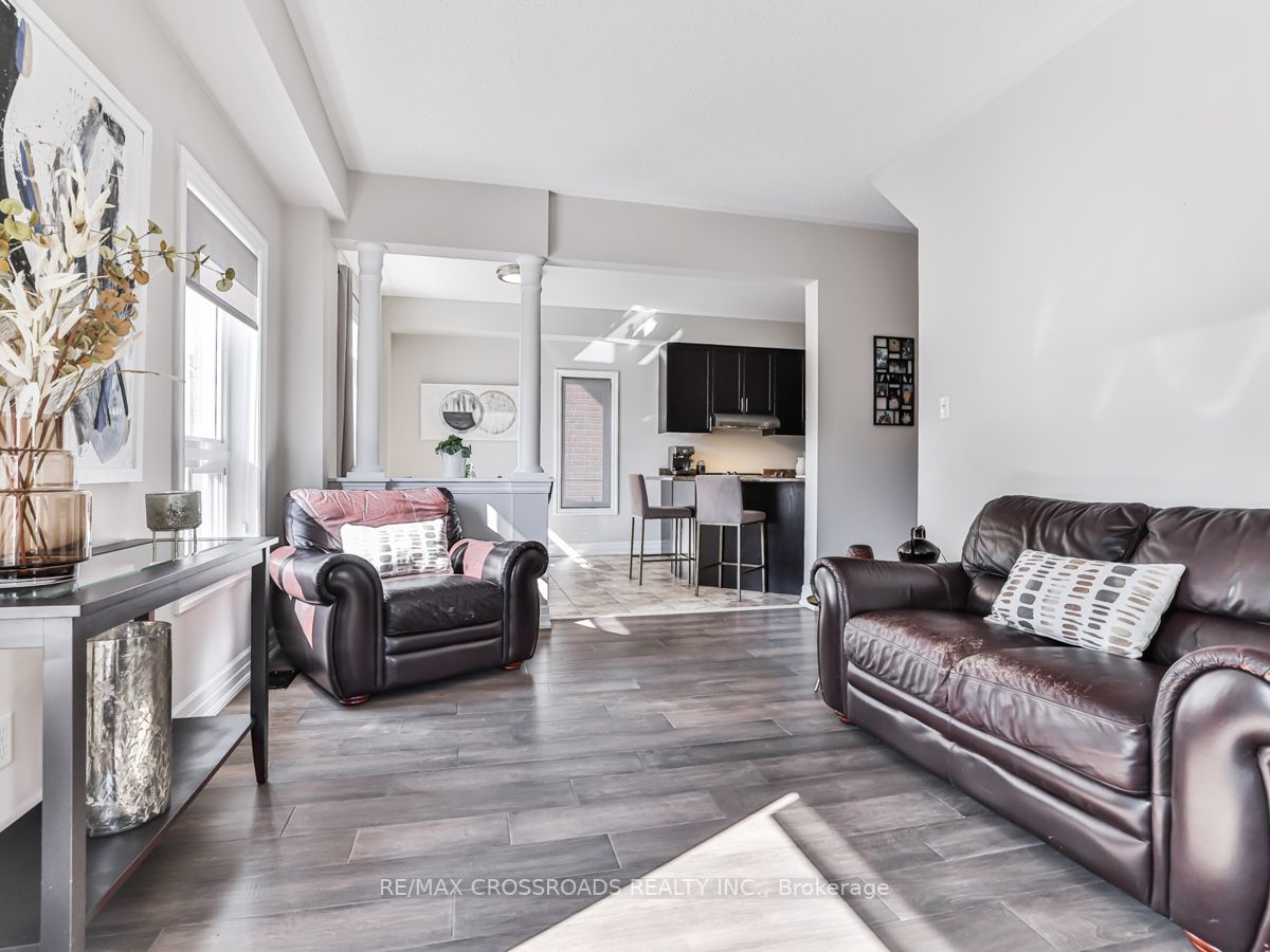 61 Paulgrave Ave Property Photo 12