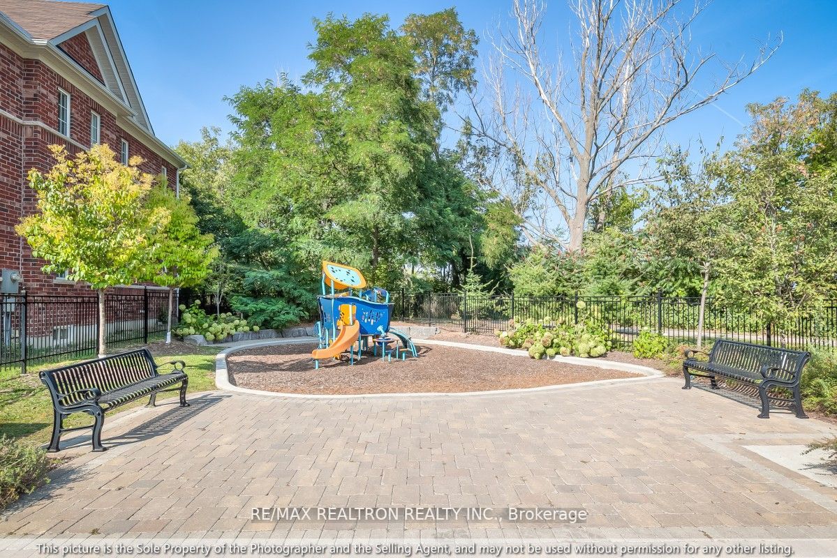 142 Roy Grove Way Property Photo 38