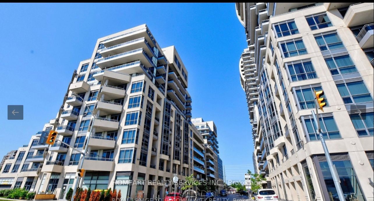 9201 Yonge St Property Photo 1