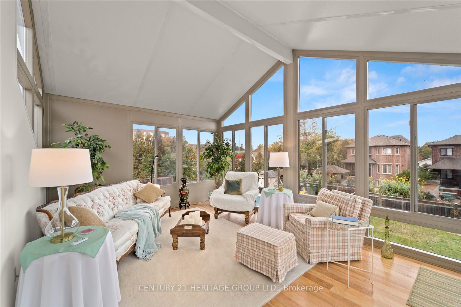 12 Royal Rd Property Photo 22