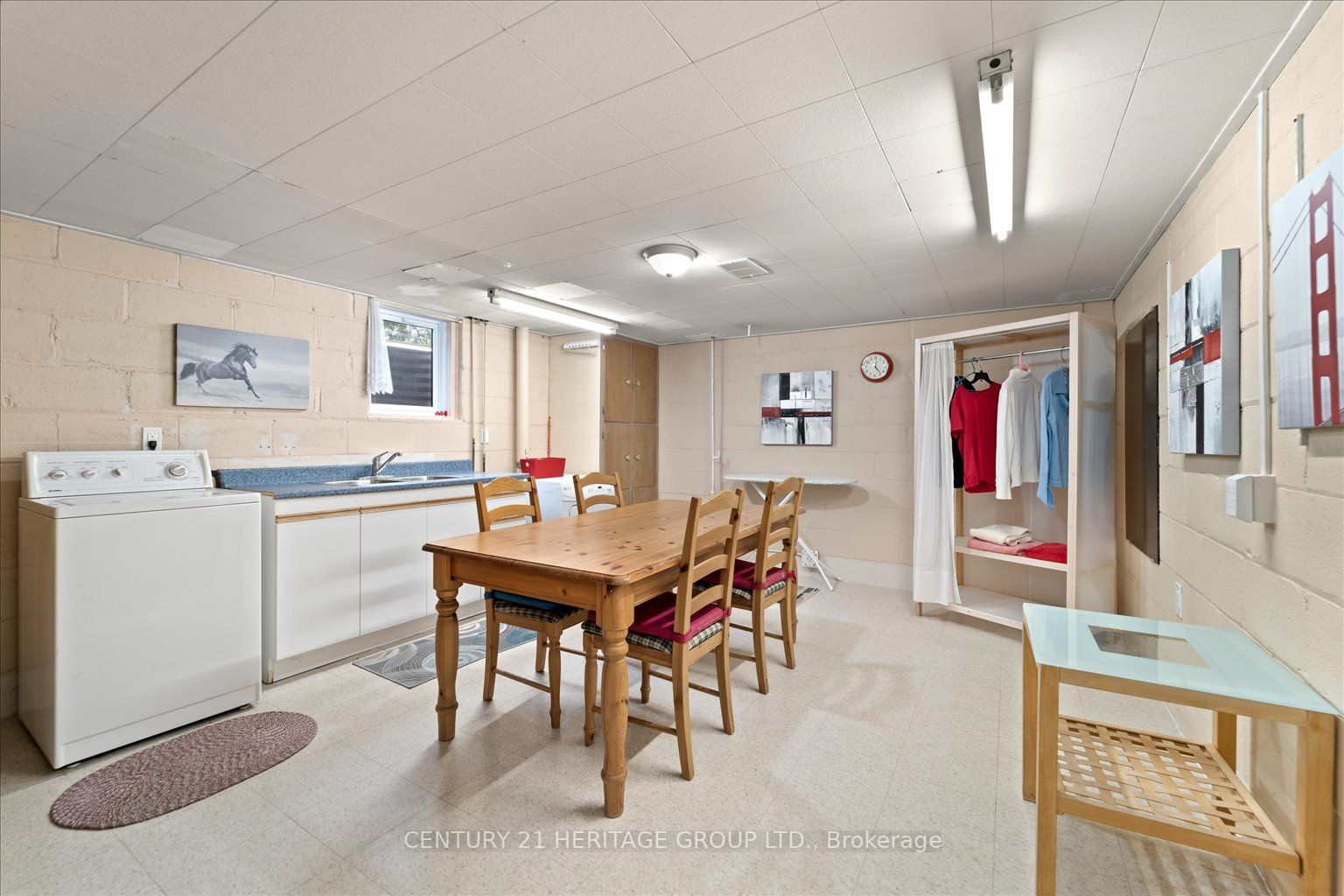 12 Royal Rd Property Photo 32