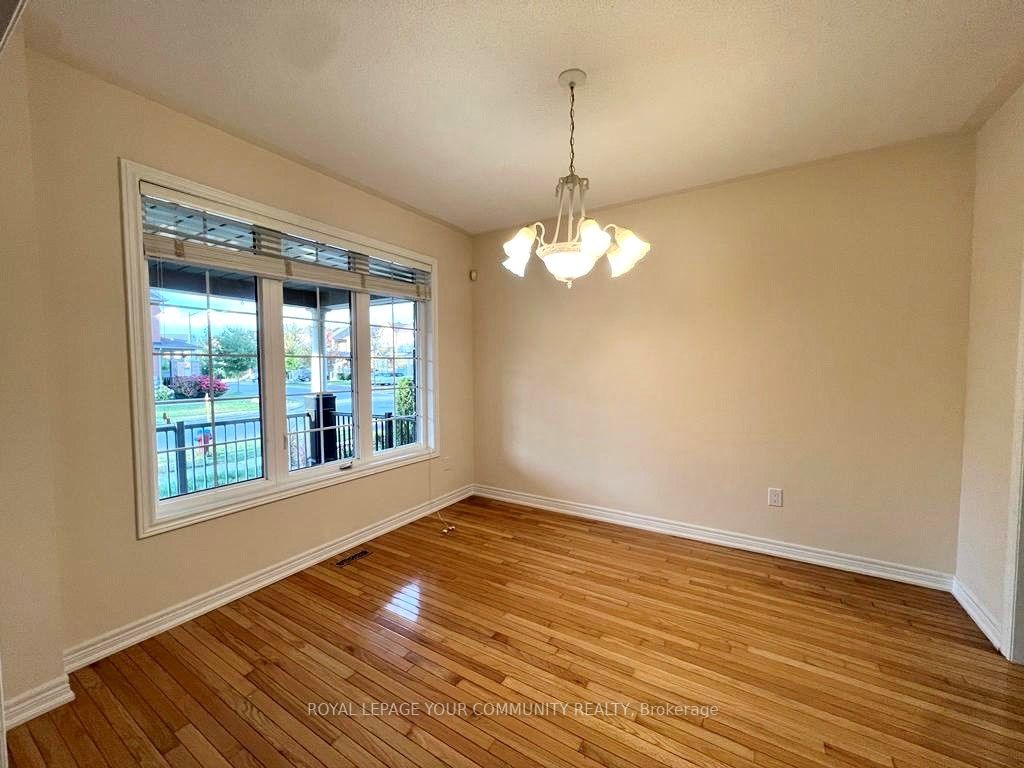 17 Waldron Cres Property Photo 3