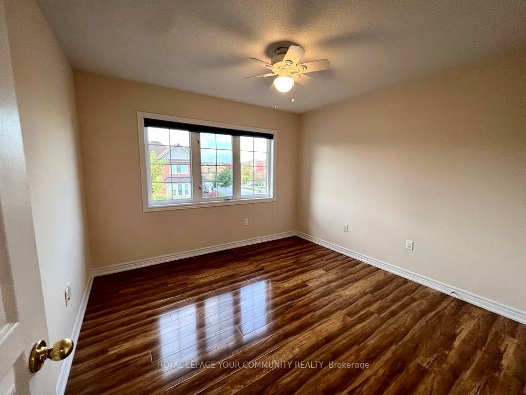 17 Waldron Cres Property Photo 9