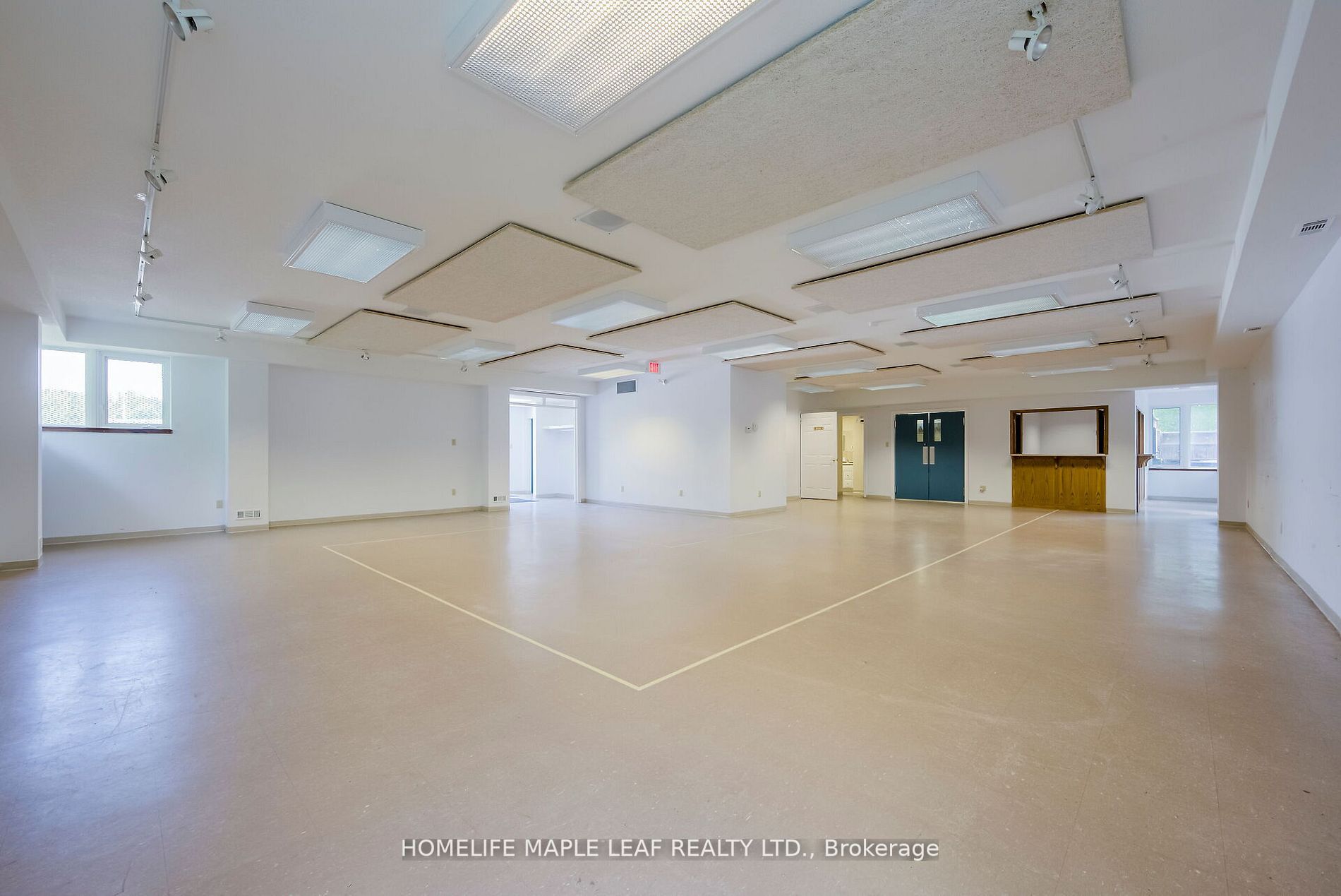 380 Mill St Property Photo 12
