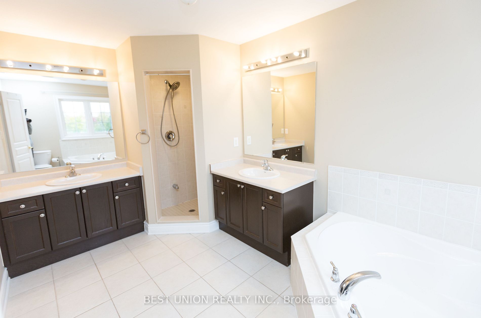 31 Bernbridge Rd Property Photo 8