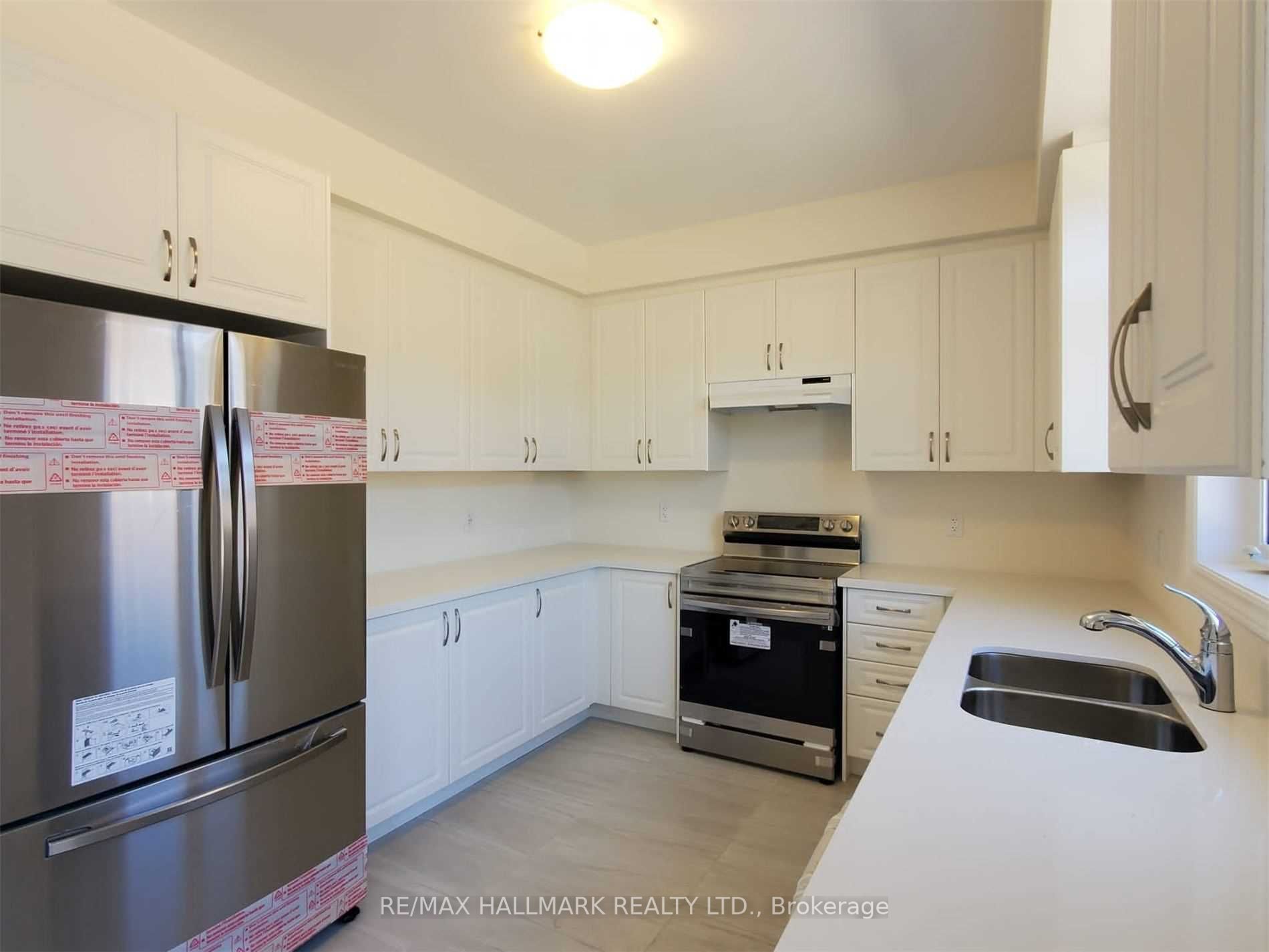 2296 Grainger Loop Property Photo 4