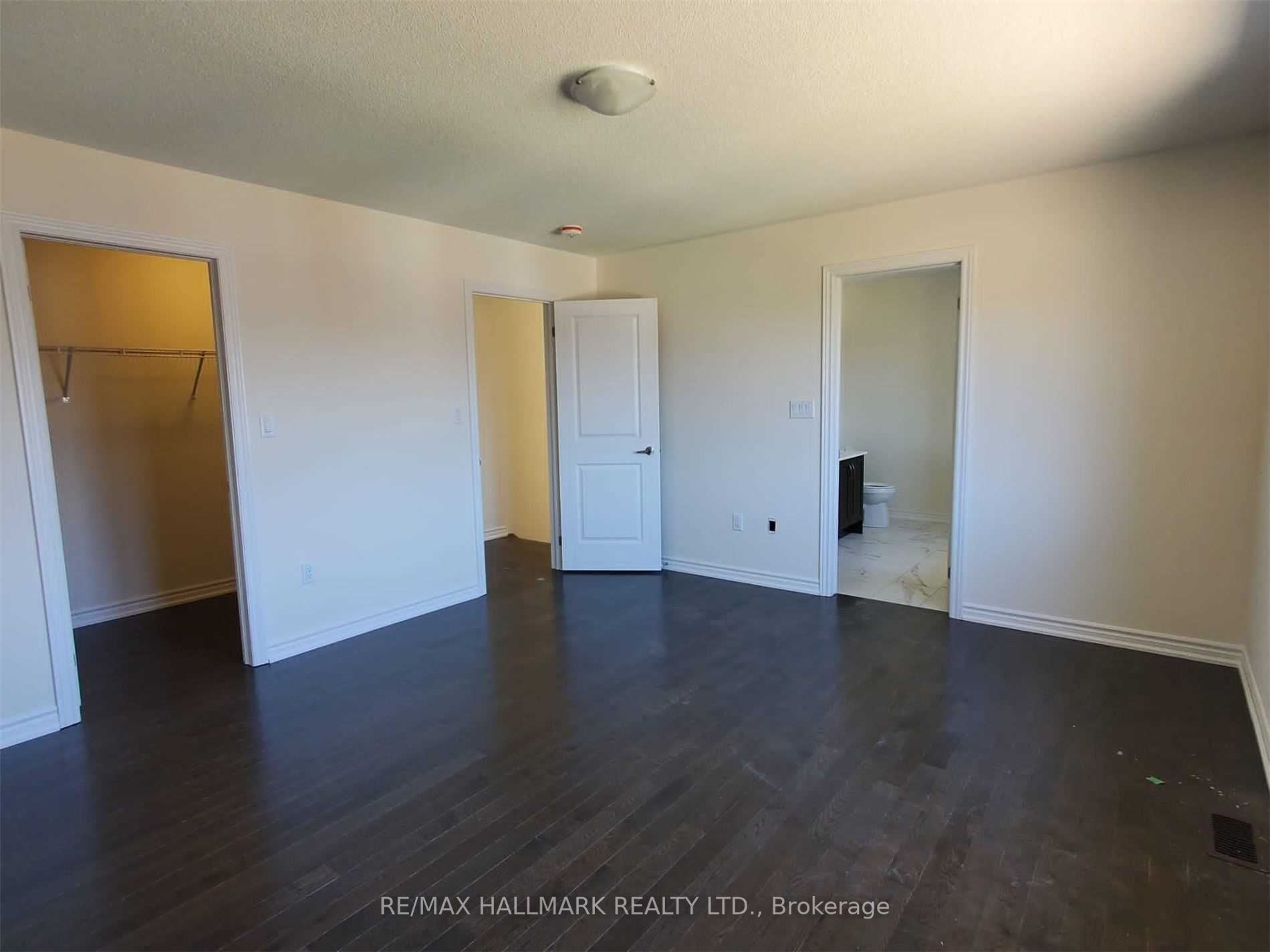 2296 Grainger Loop Property Photo 6