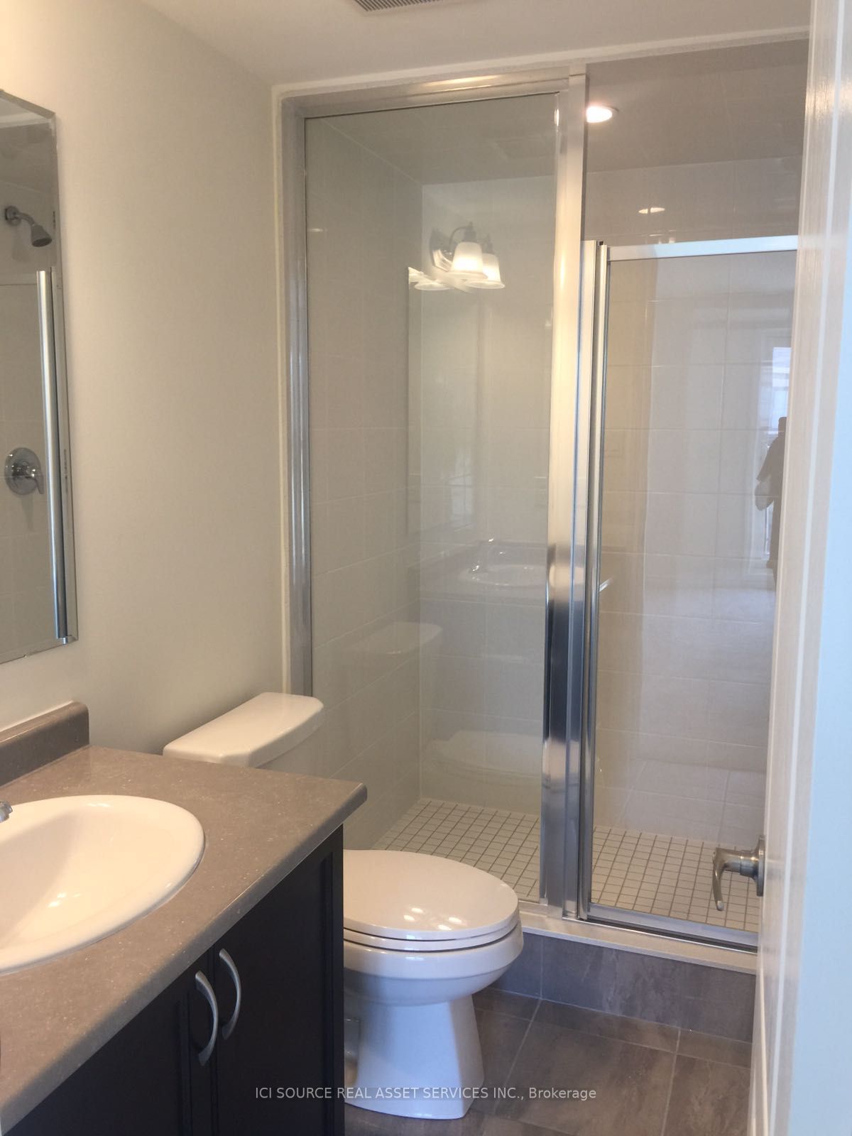 12 Adam Sellers St Property Photo 11