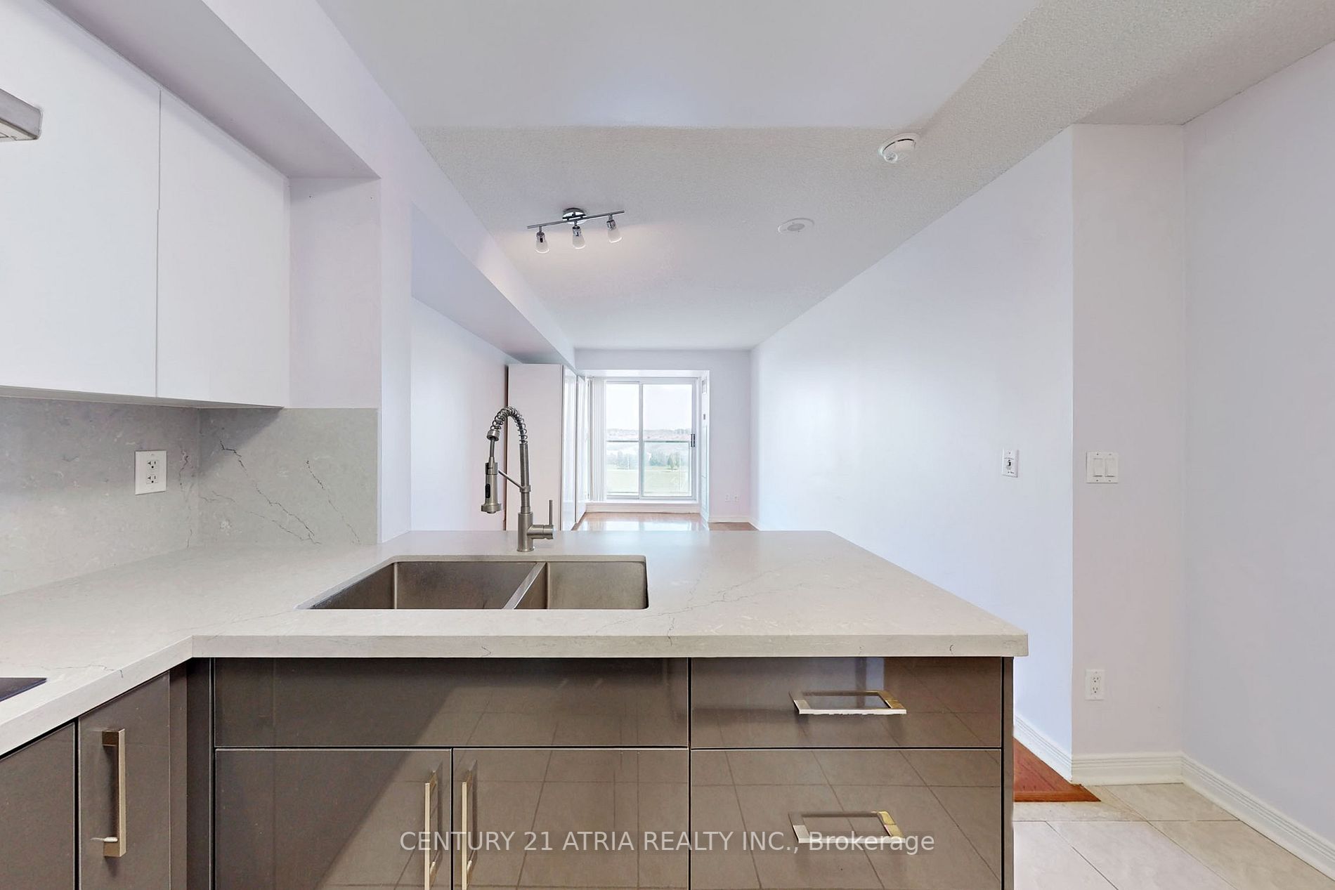 11 Oneida Cres Property Photo 6