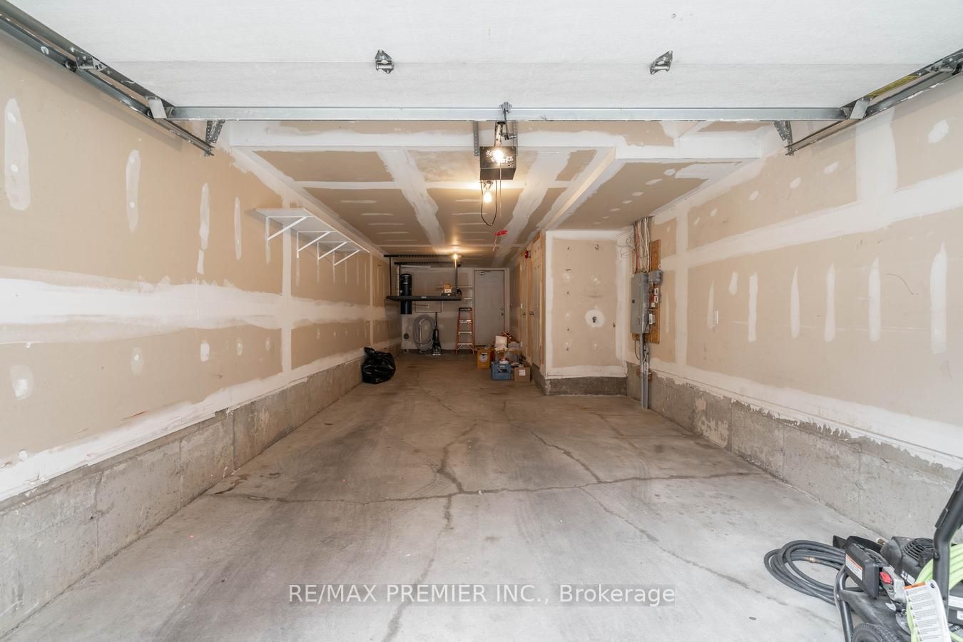 8315 Kipling Ave Property Photo 27
