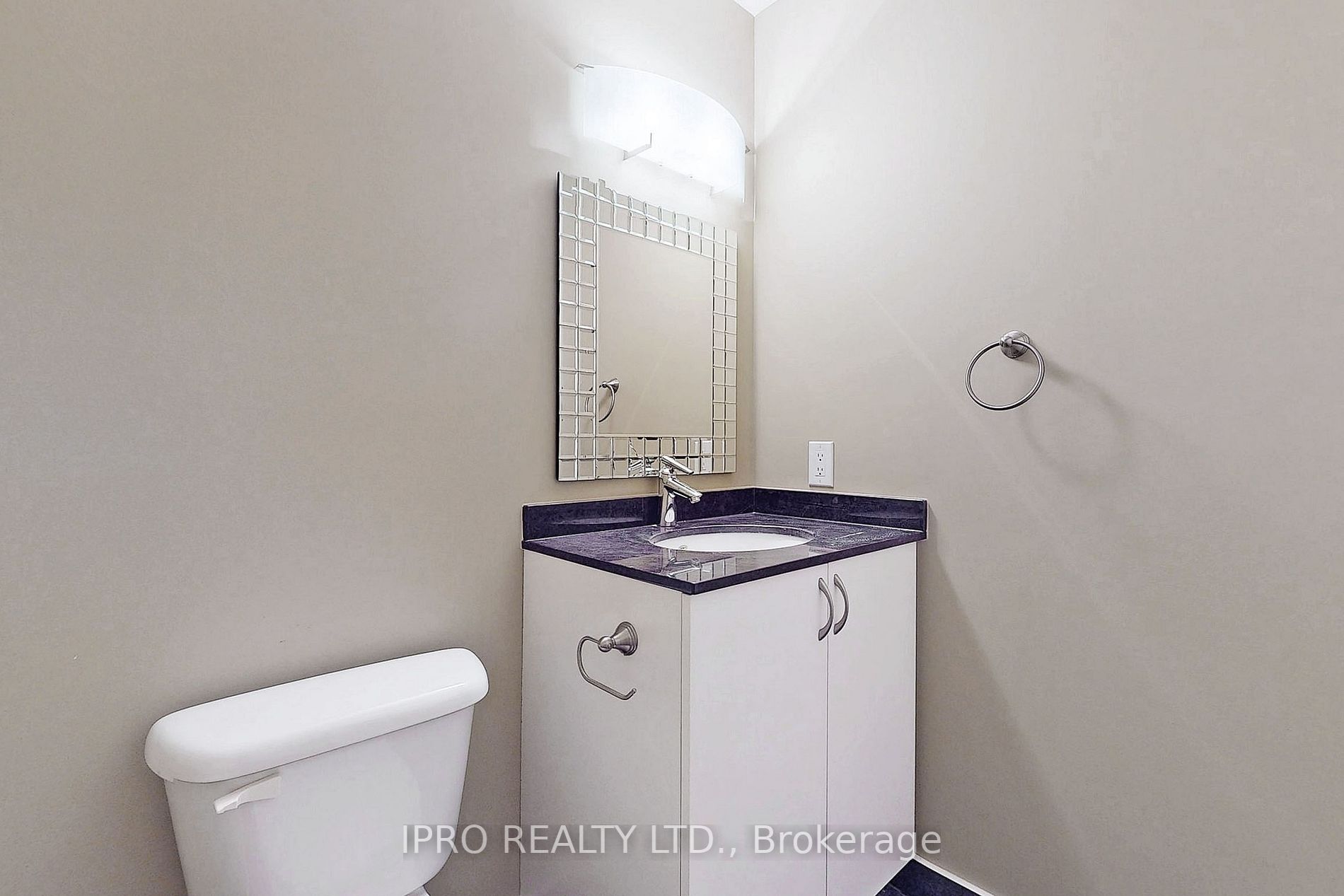 20 N Park Rd Property Photo 22