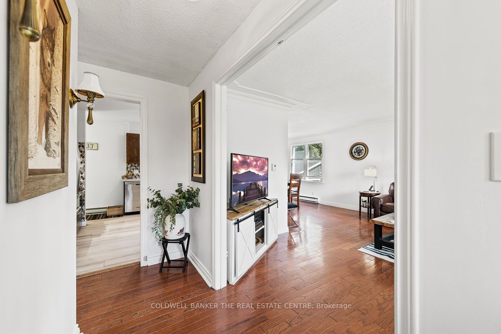 1834 Thirteenth Line Property Photo 11