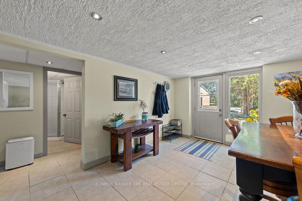 1834 Thirteenth Line Property Photo 17