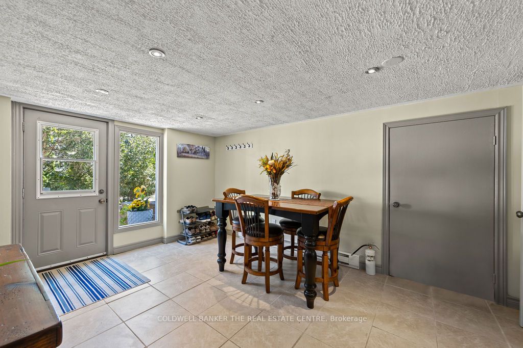 1834 Thirteenth Line Property Photo 18