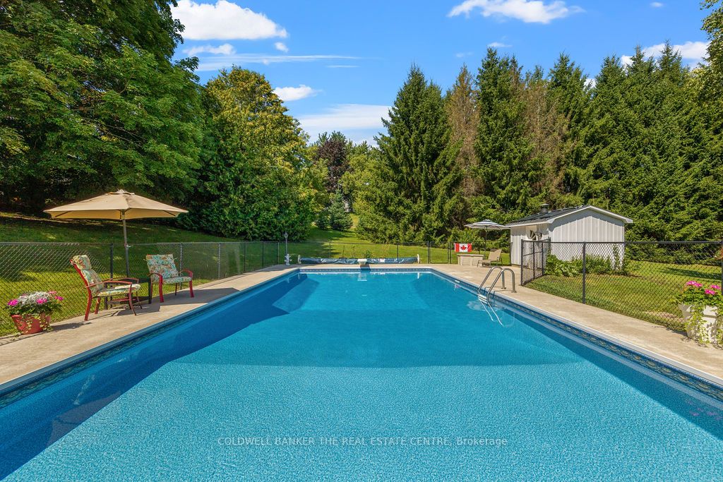 1834 Thirteenth Line Property Photo 20