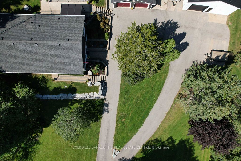 1834 Thirteenth Line Property Photo 23