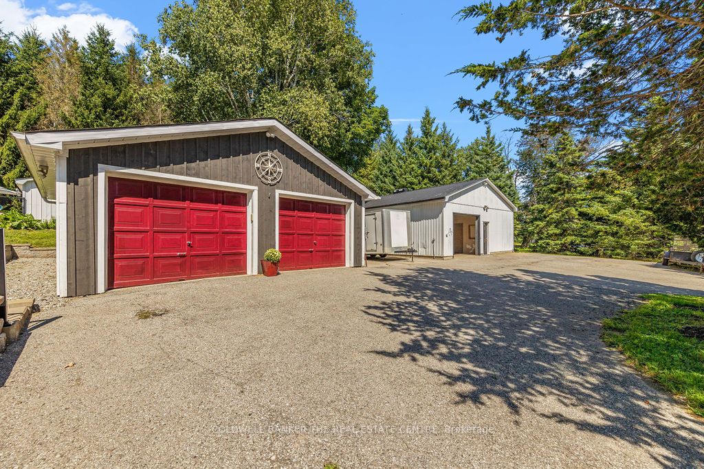 1834 Thirteenth Line Property Photo 26