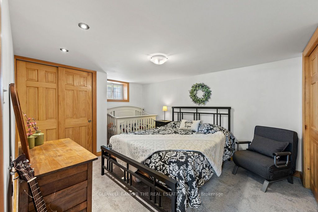 1834 Thirteenth Line Property Photo 32