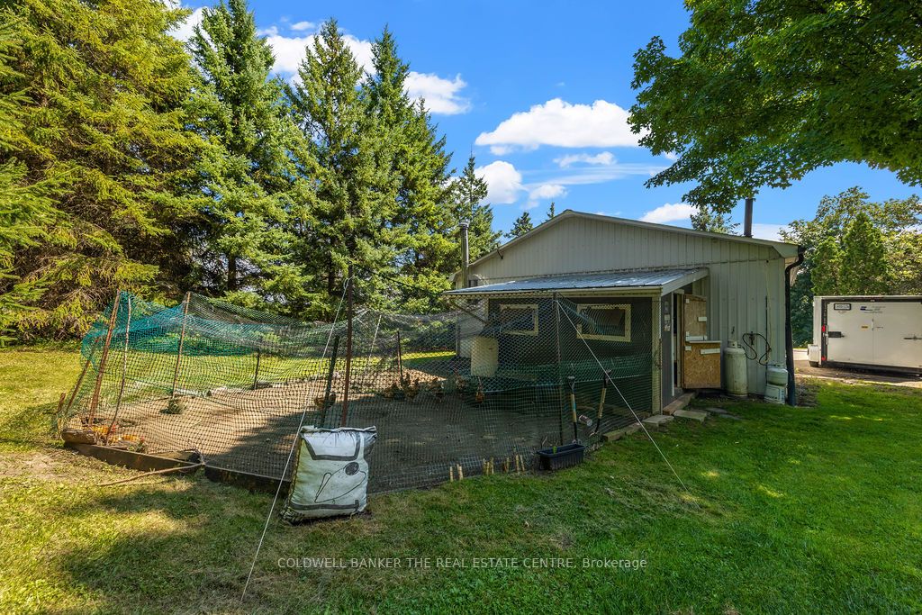 1834 Thirteenth Line Property Photo 35