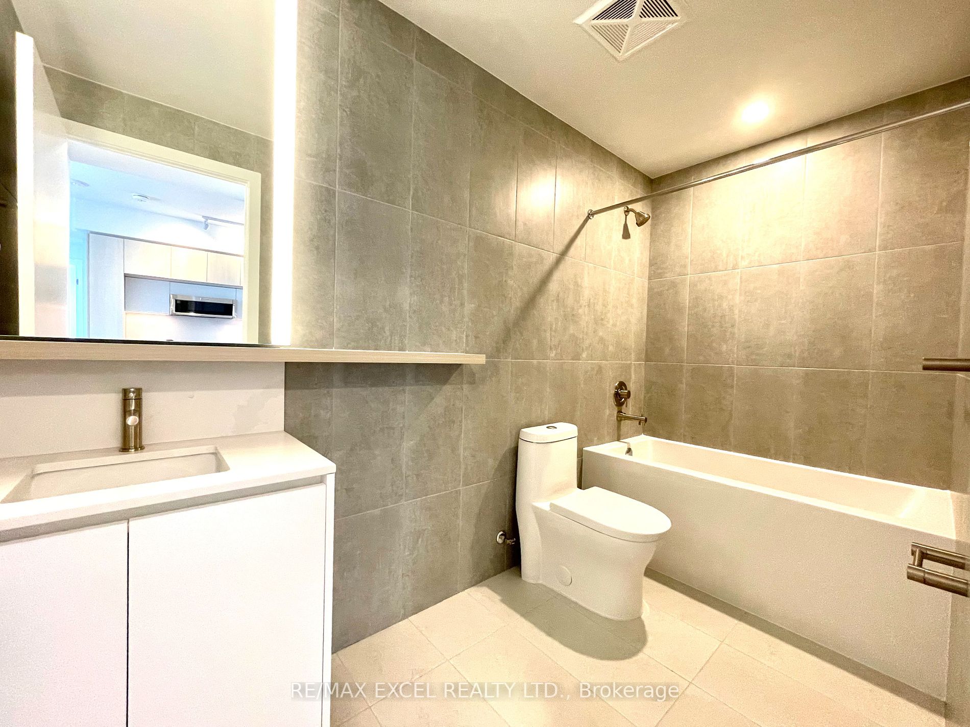 185 Millway Ave 02 Property Photo 7