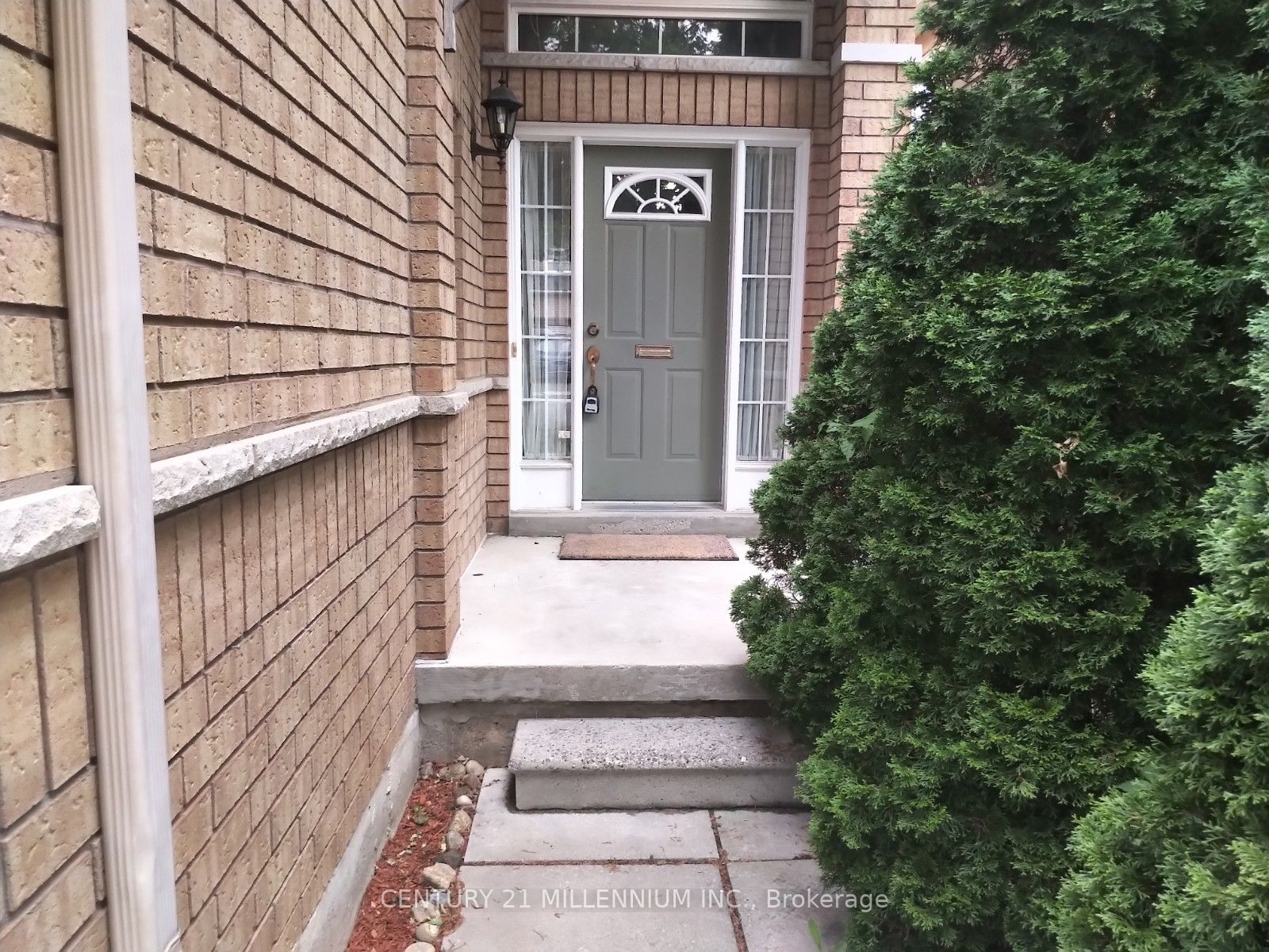 79 Castillian Dr Property Photo 2