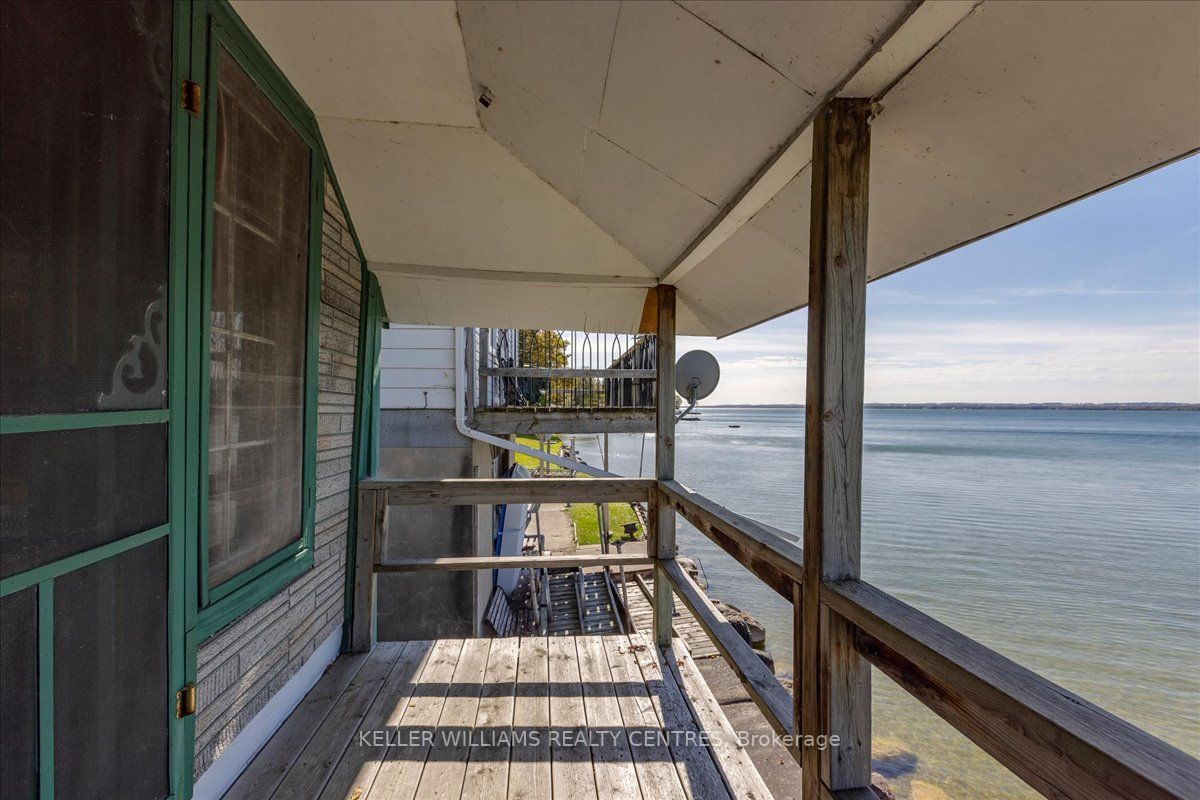 275 Lake Dr N Property Photo 22