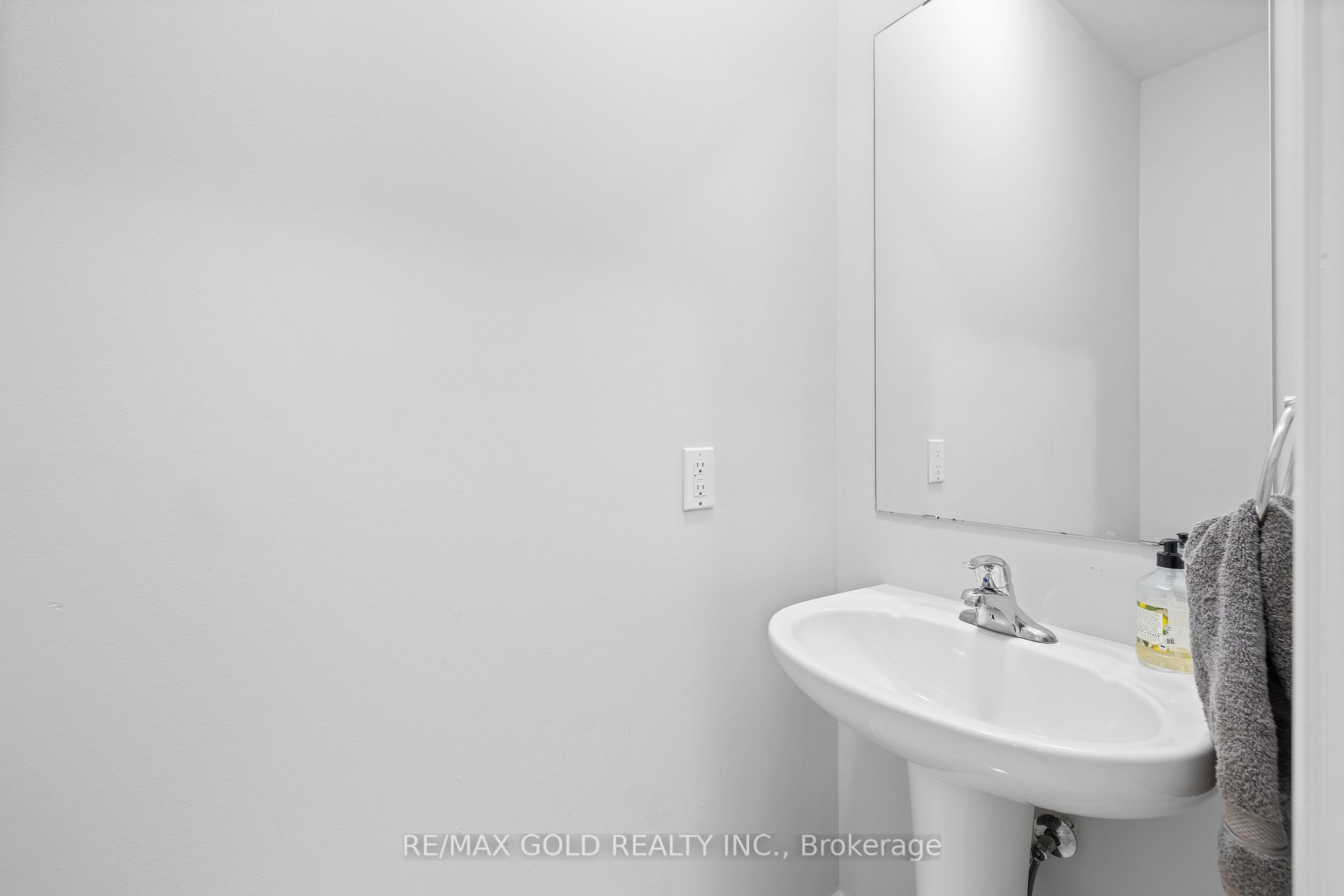 68 Killington Ave Property Photo 18