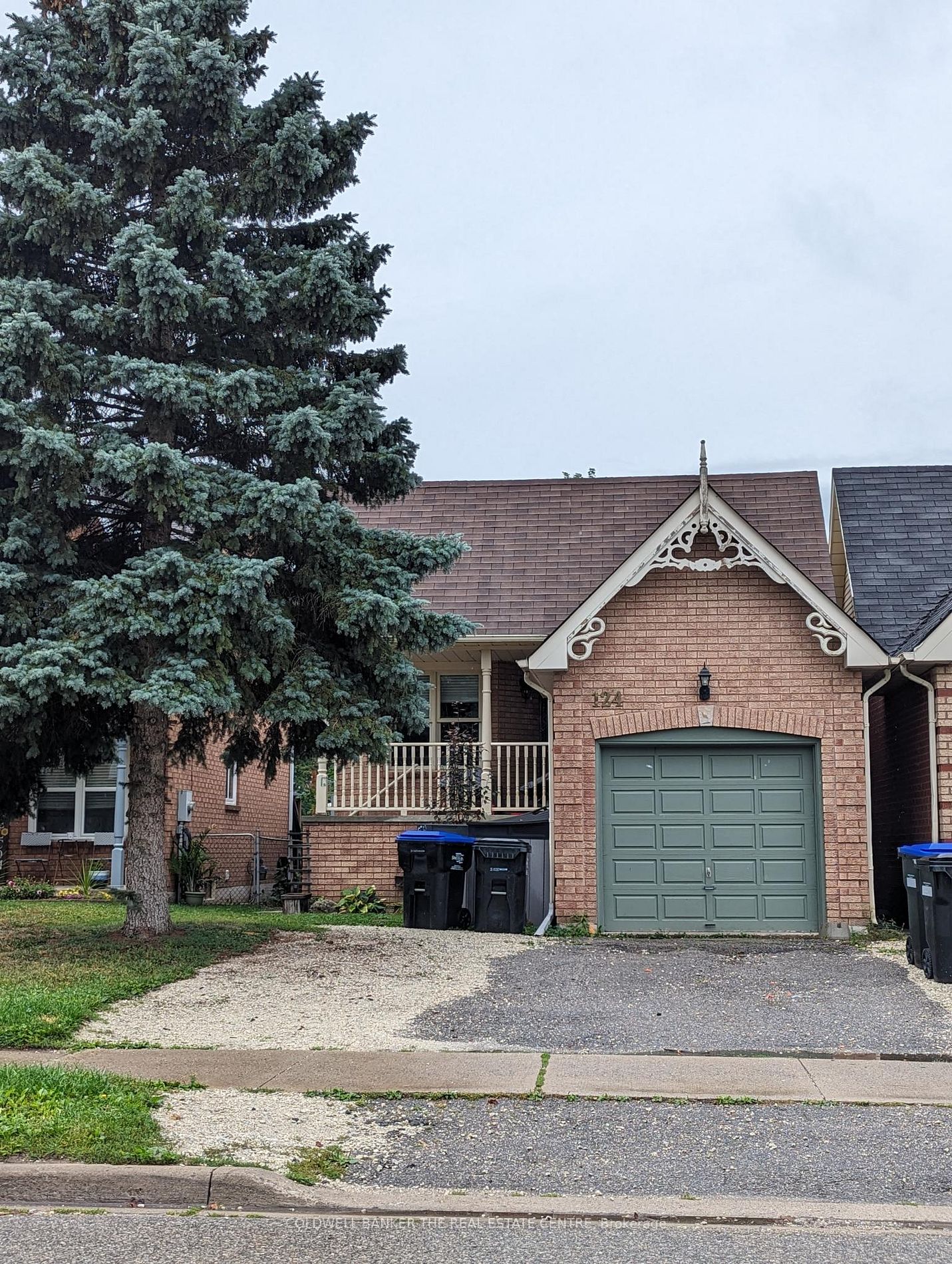 124 Heydon Ave Property Photo 1
