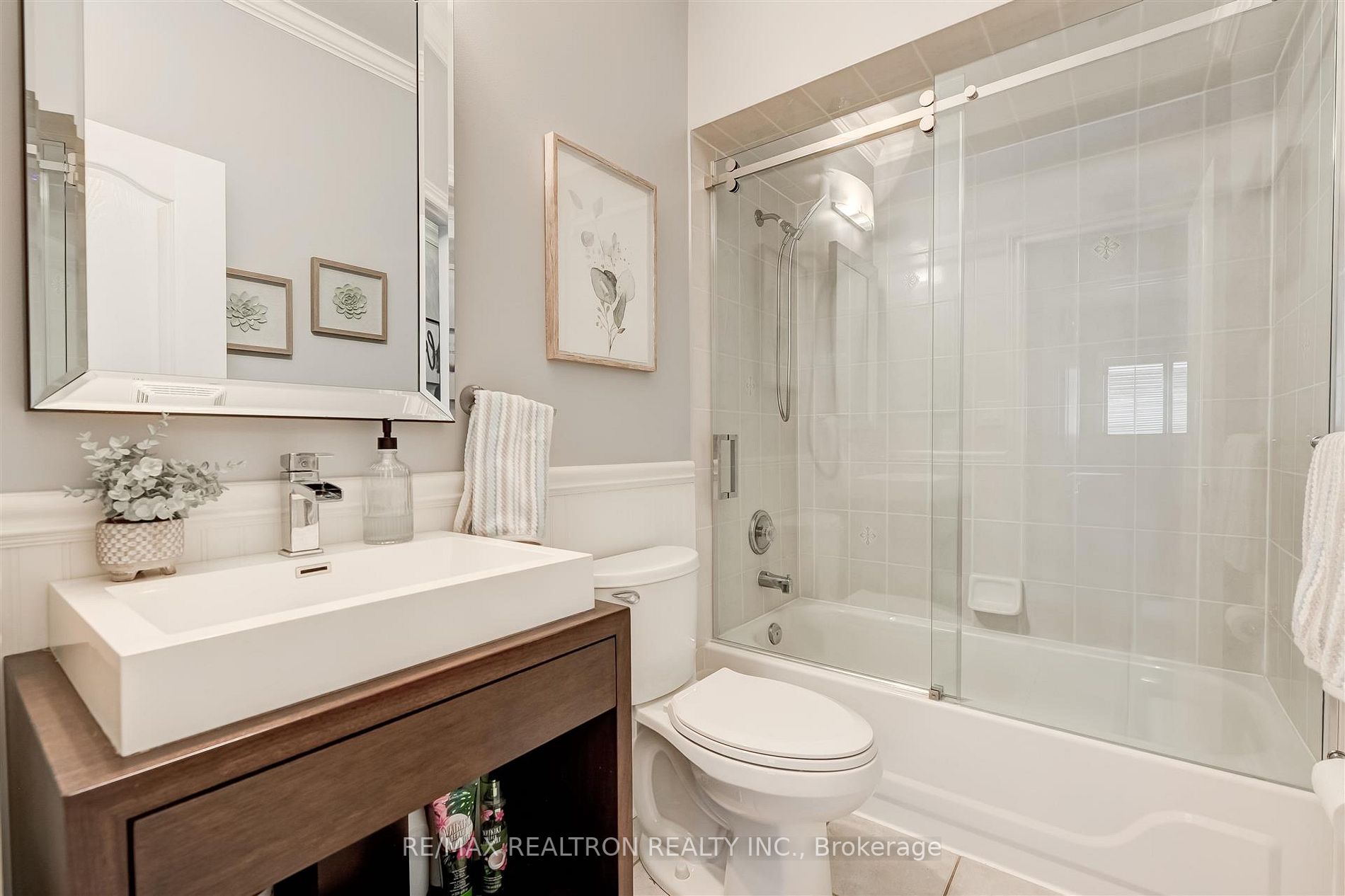 1059 Broughton Lane Property Photo 31
