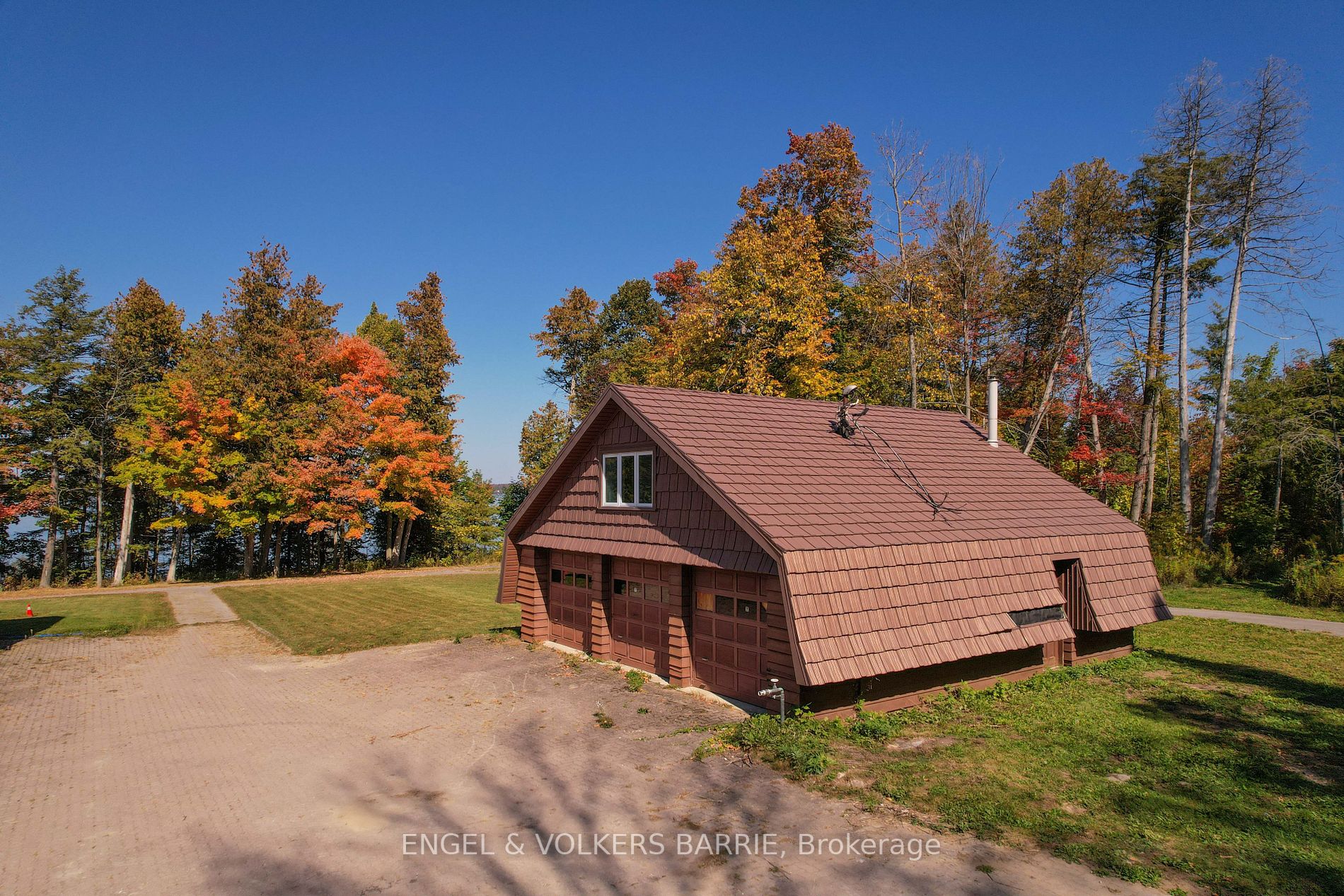 1050 Shoreview Dr Property Photo 15