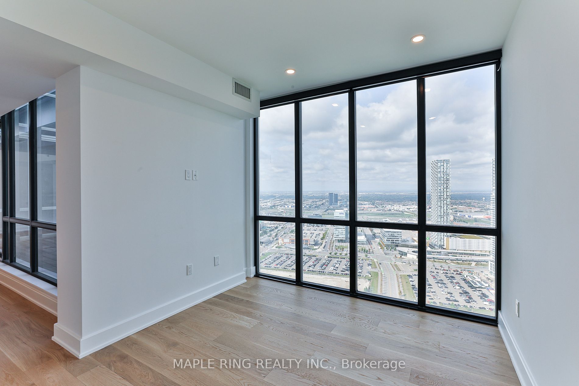 2916 Highway 7 Rd 10 Property Photo 15