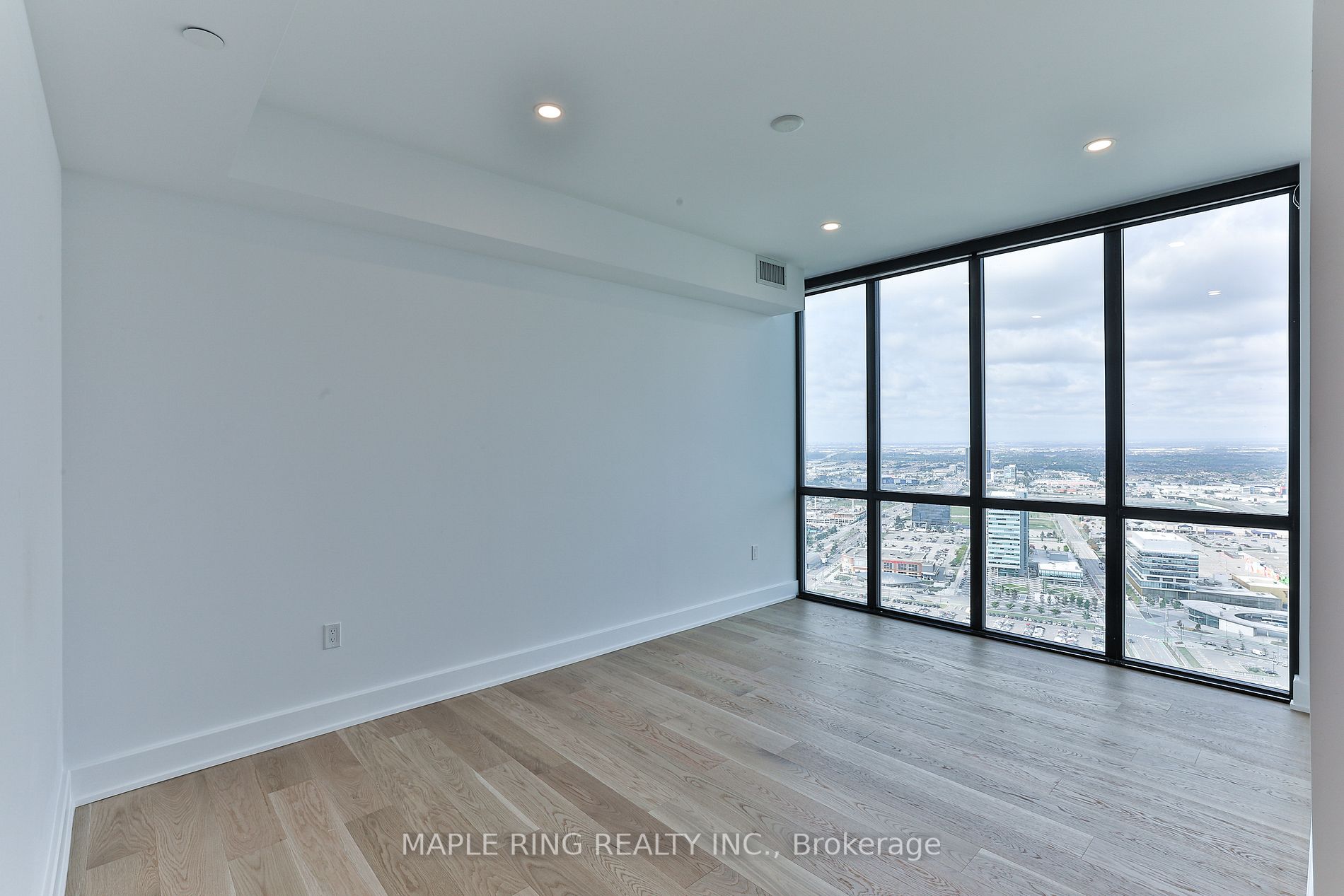 2916 Highway 7 Rd 10 Property Photo 17