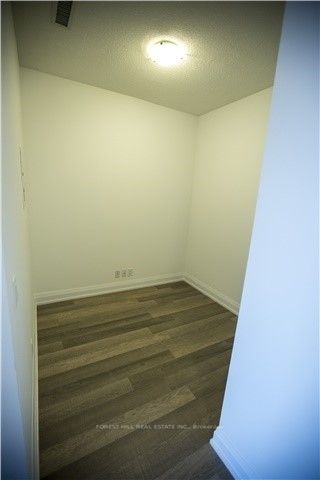 7890 Bathurst St 11 Property Photo 8
