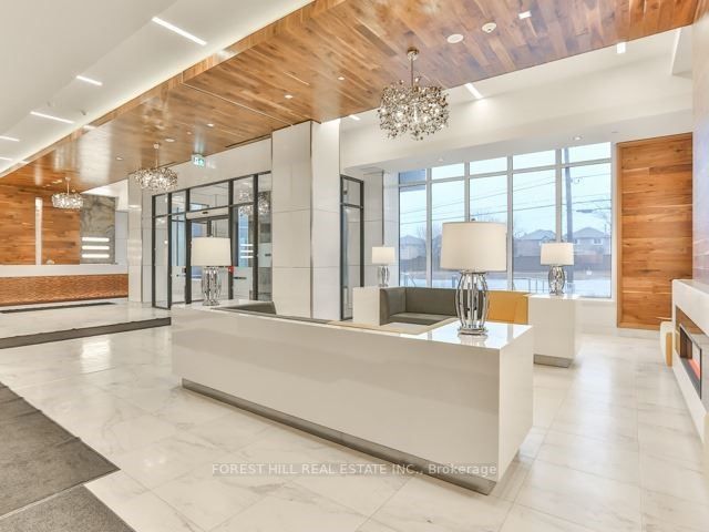 7890 Bathurst St 11 Property Photo 12