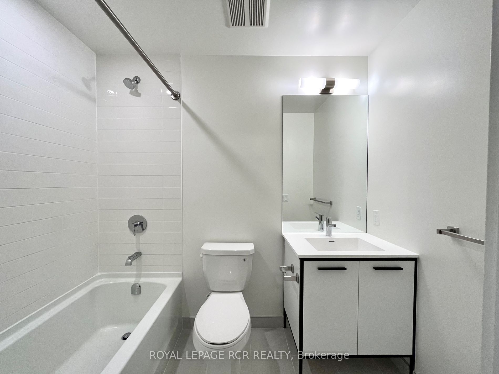 185 Deerfield Rd 18 Property Photo 7
