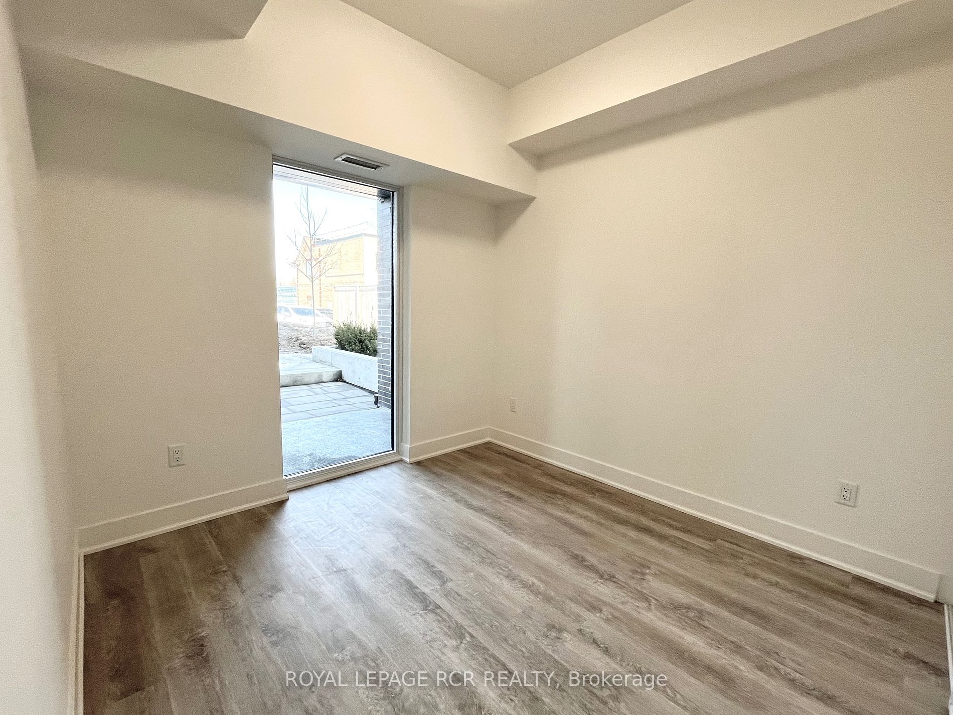 185 Deerfield Rd 18 Property Photo 19