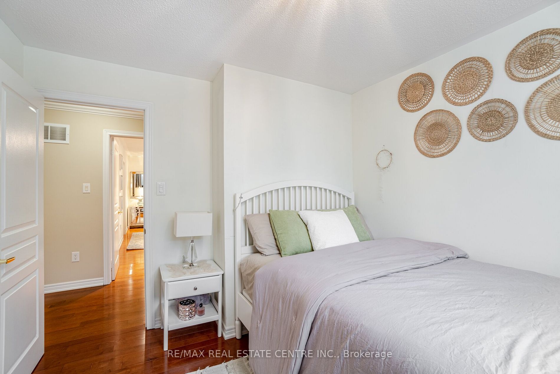 4 Hawkweed Manr Property Photo 31