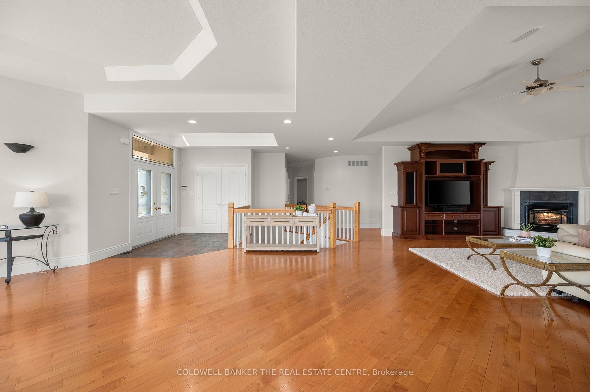 2533 Tottenham Rd E Property Photo 7