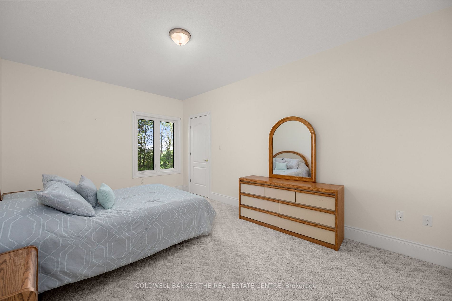 2533 Tottenham Rd E Property Photo 21