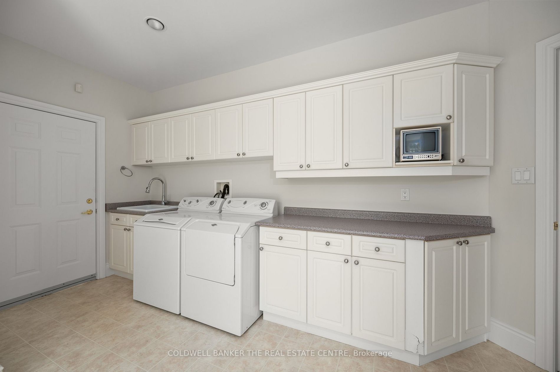 2533 Tottenham Rd E Property Photo 23