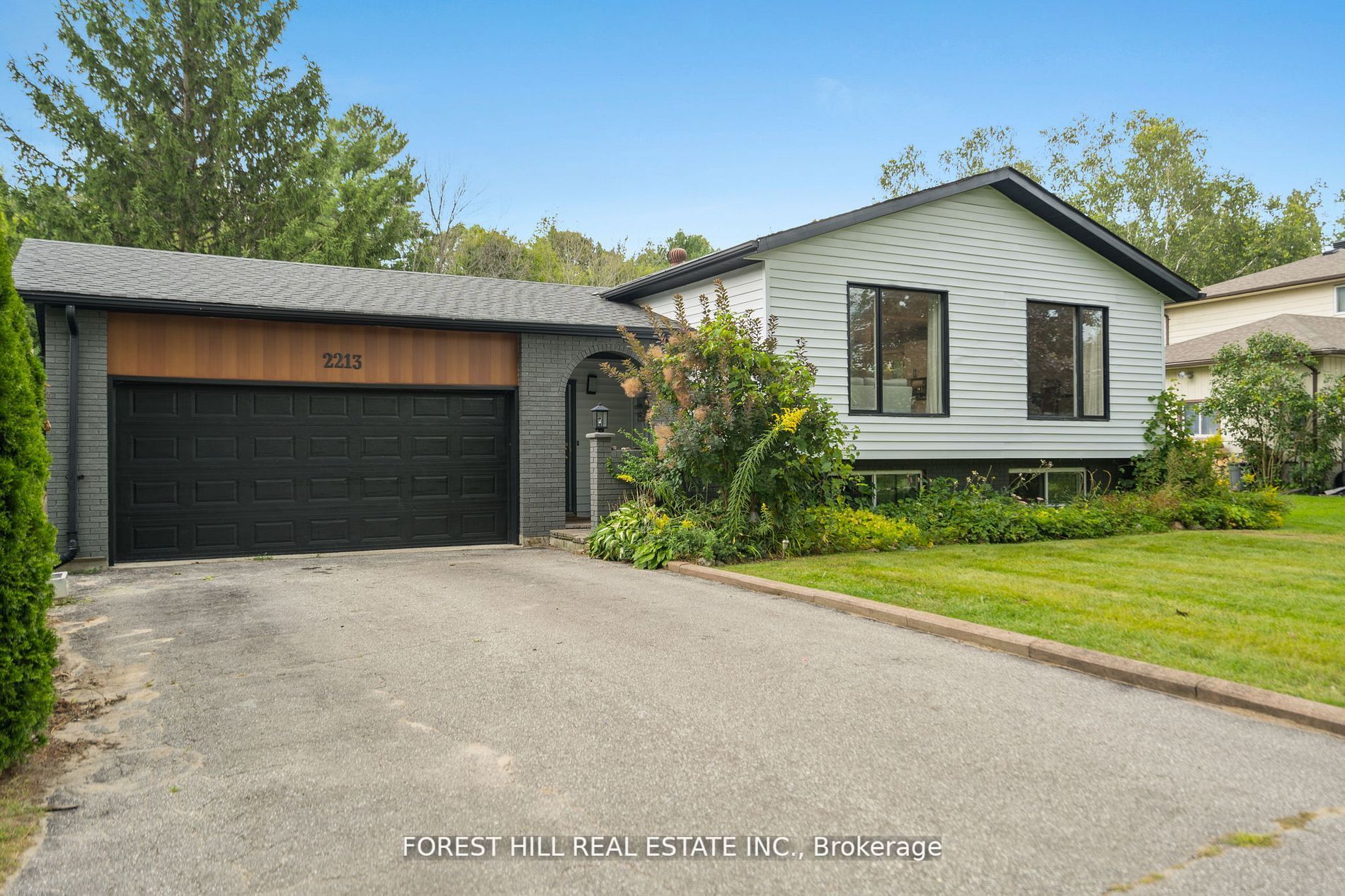 2213 Spring St Property Photo 1
