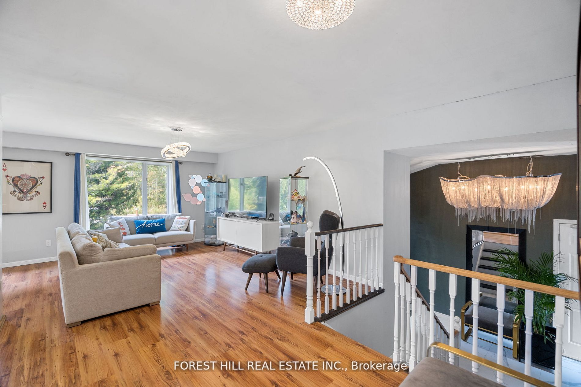 2213 Spring St Property Photo 6