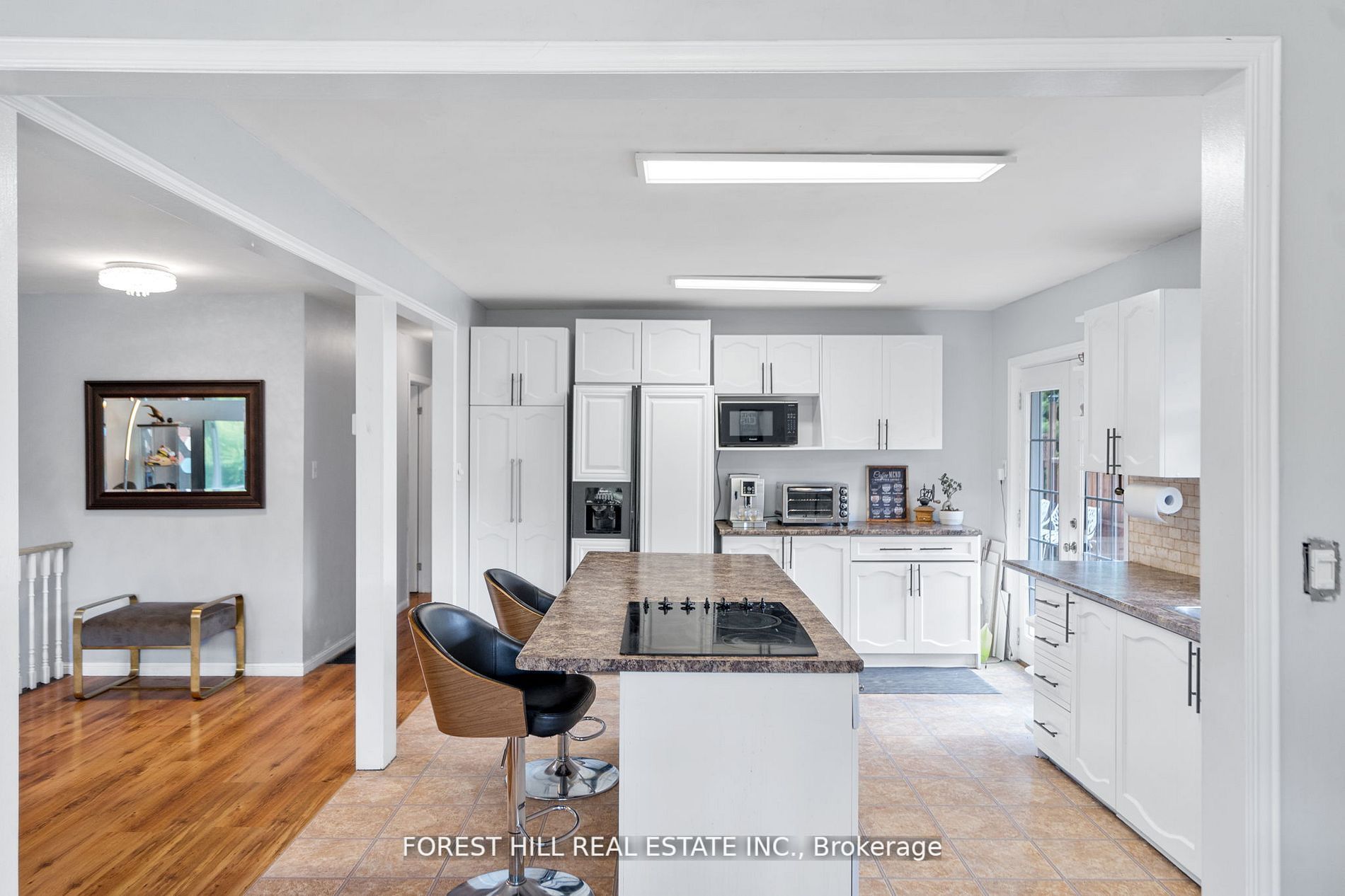2213 Spring St Property Photo 11