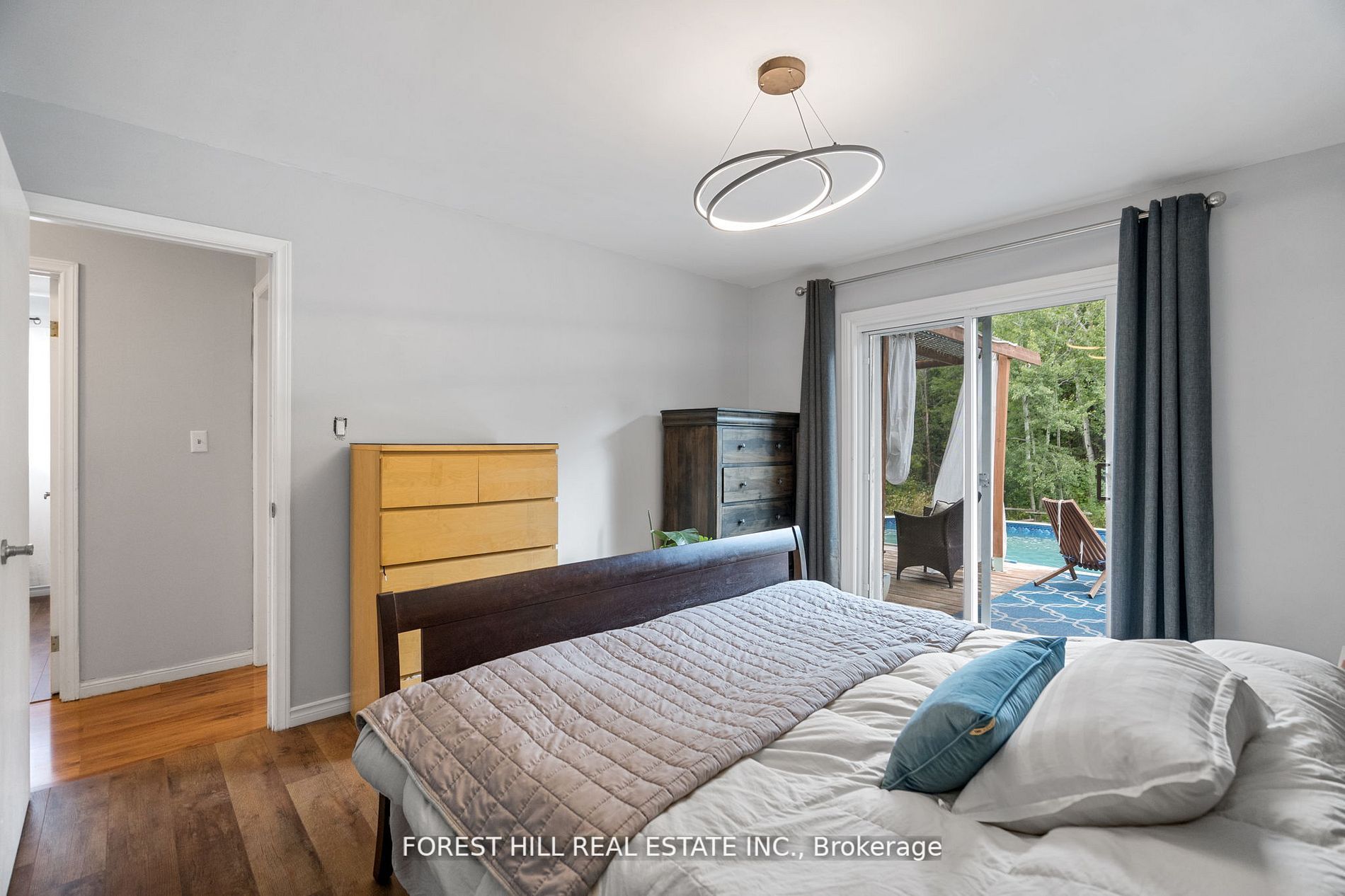 2213 Spring St Property Photo 19