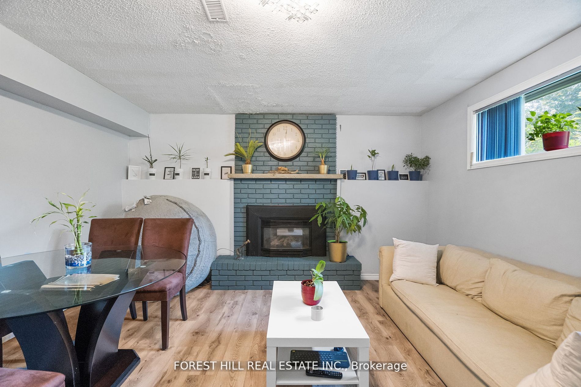 2213 Spring St Property Photo 24