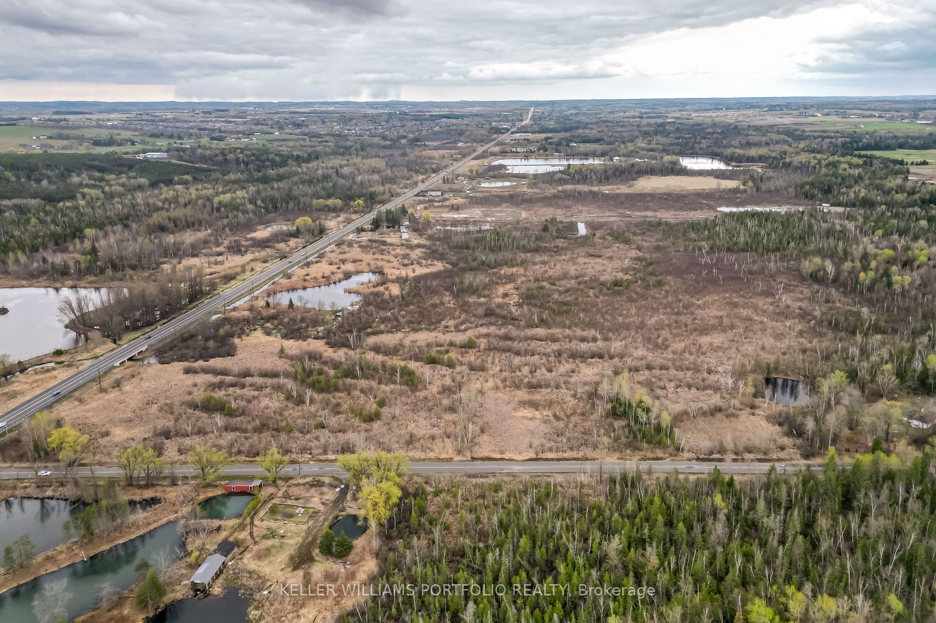20384 Highway 48 Property Photo 3