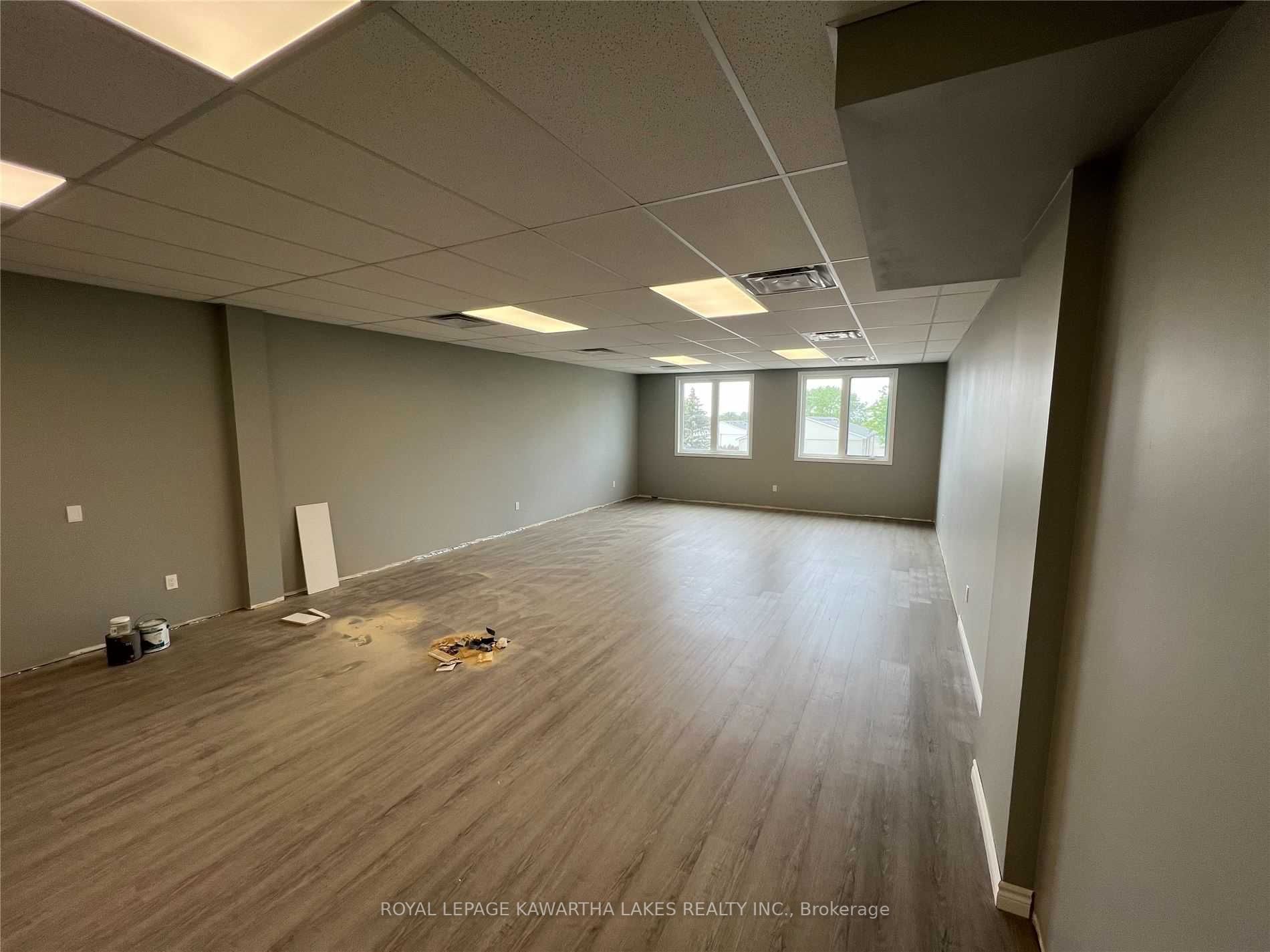448 Osborne St Property Photo 7