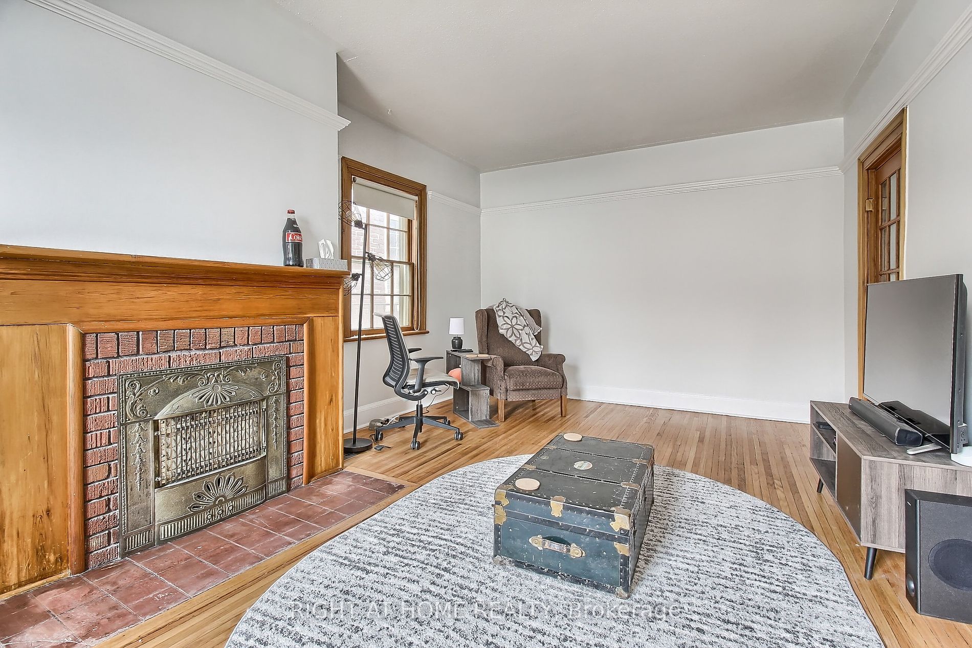 17 Wellington St Property Photo 7
