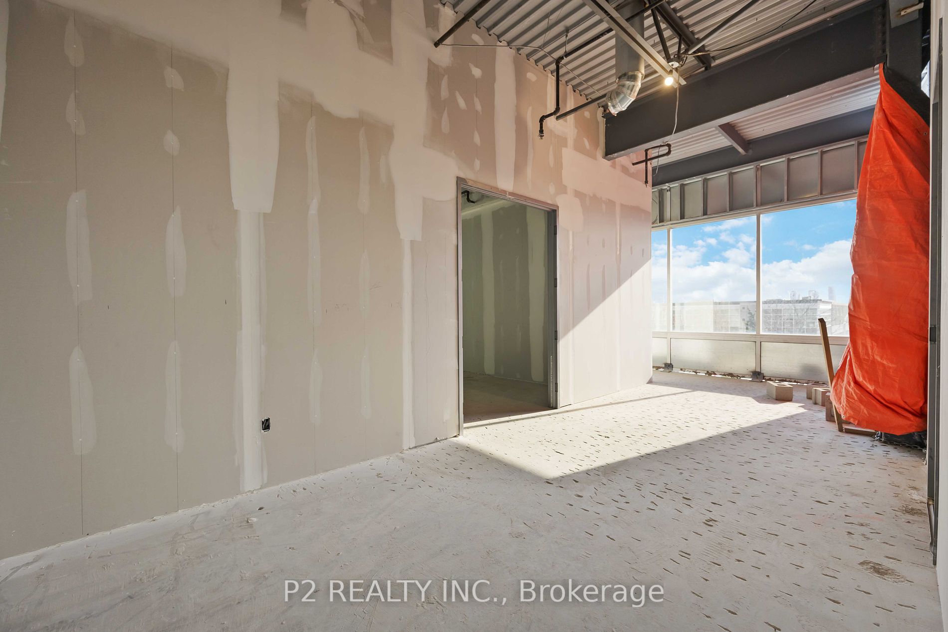 132 Corstate Ave Property Photo 12